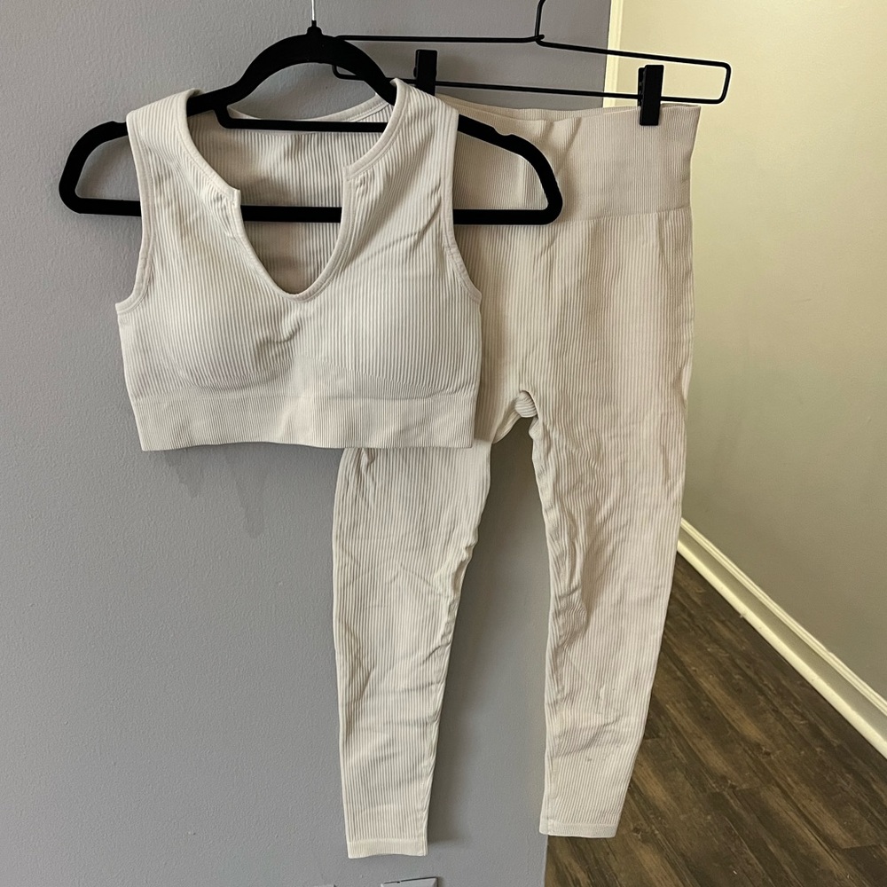 White/Cream Ribbed Amazon Workout Set